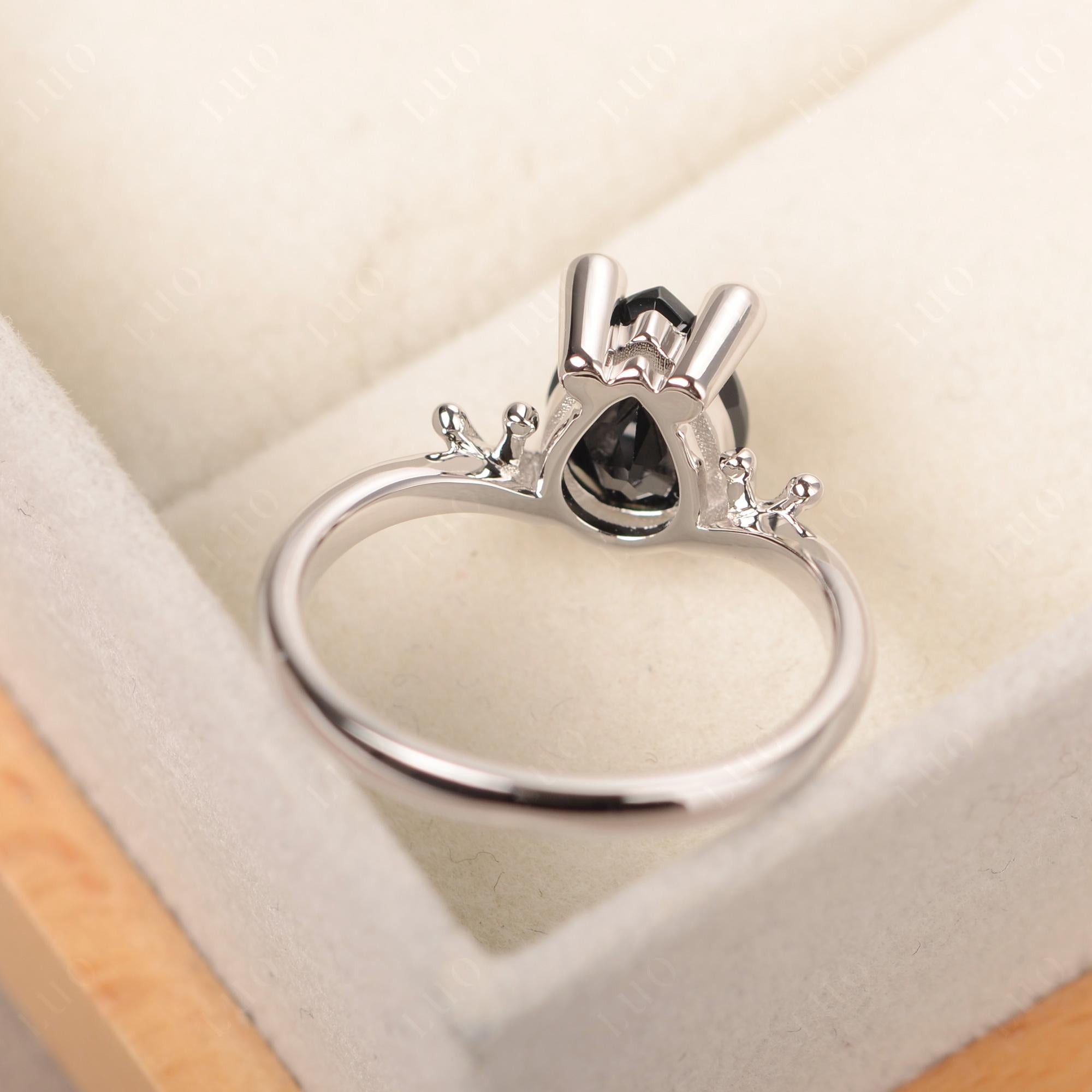 Black Spinel Ring Frog Engagement Ring - LUO Jewelry