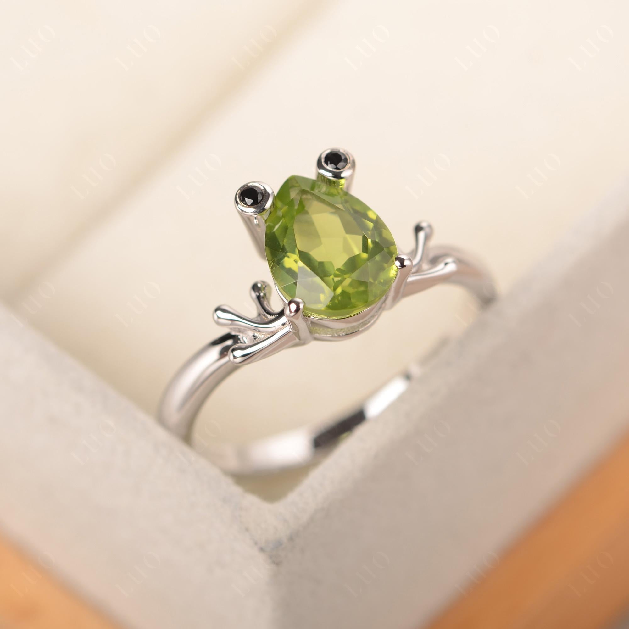 Peridot Ring Frog Engagement Ring - LUO Jewelry