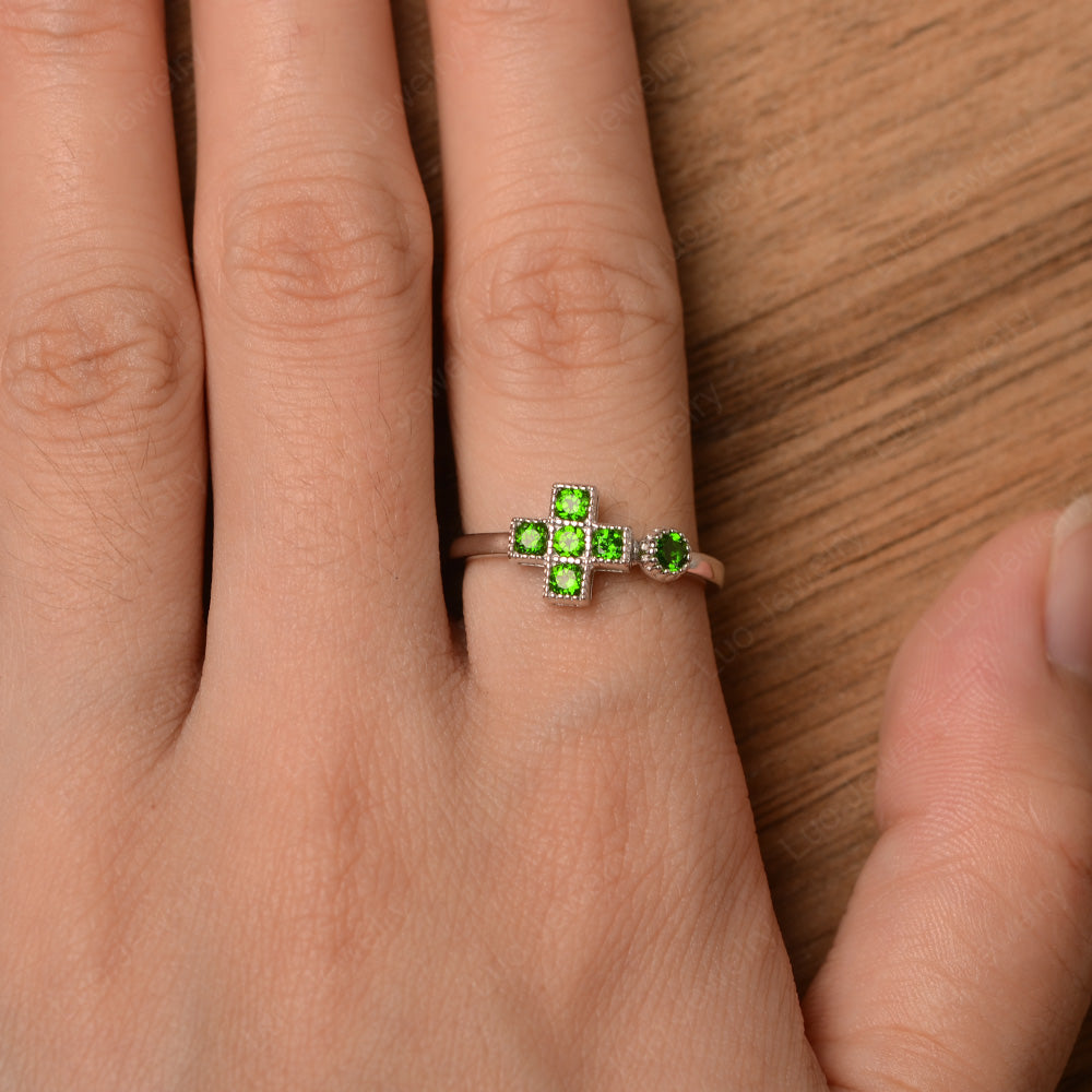 Diopside Cross Ring Mothers Ring 6 Stone - LUO Jewelry