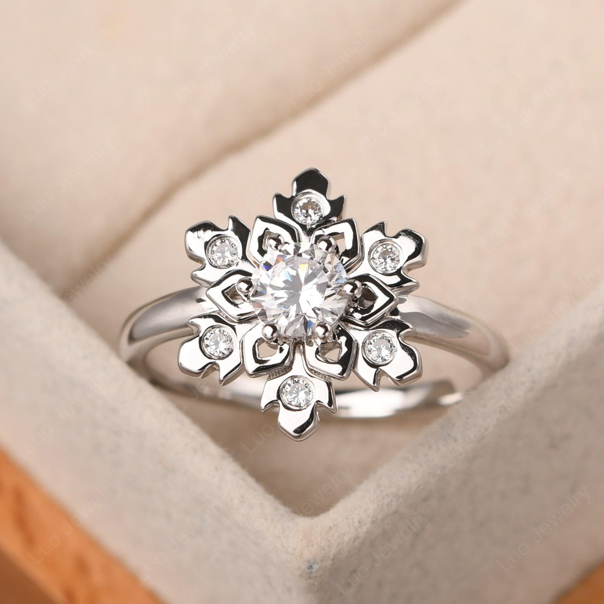 Moissanite Snow Ring - LUO Jewelry