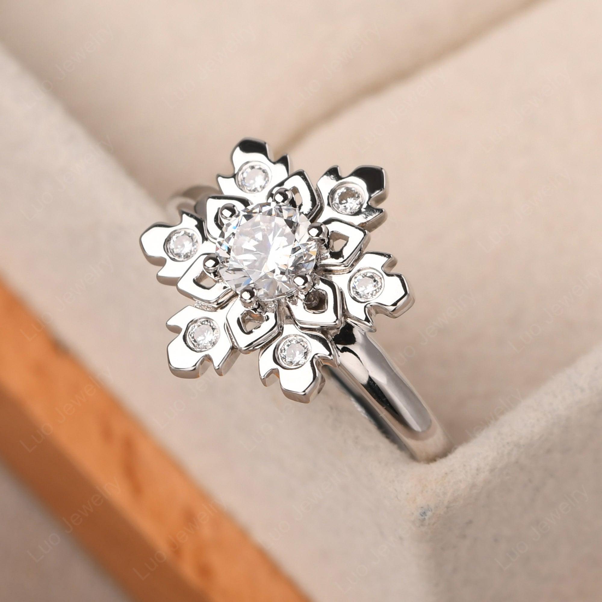 Moissanite Snow Ring - LUO Jewelry