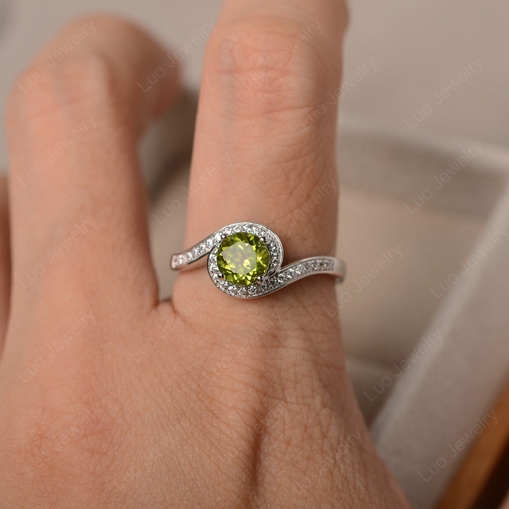 Round Brilliant Cut Peridot Engagement Ring - LUO Jewelry