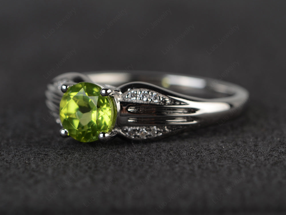 Vintage Peridot Wedding Ring Round Cut Gold - LUO Jewelry