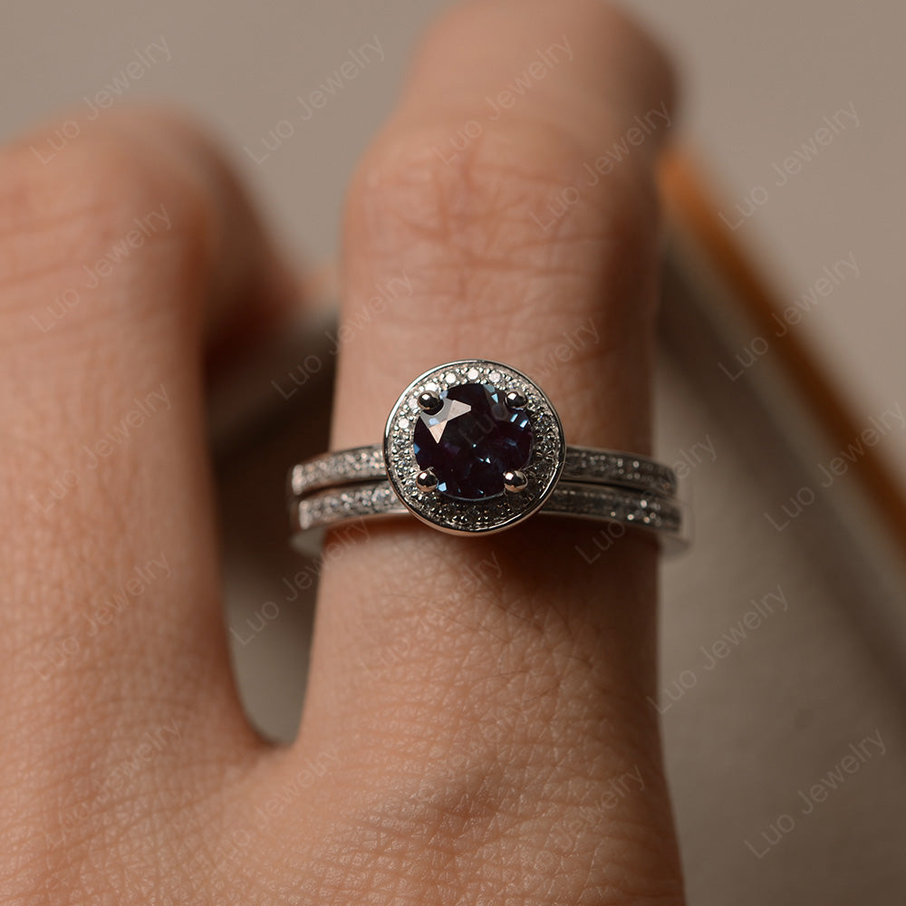 Round Cut Alexandrite Halo Bridal Set Ring - LUO Jewelry