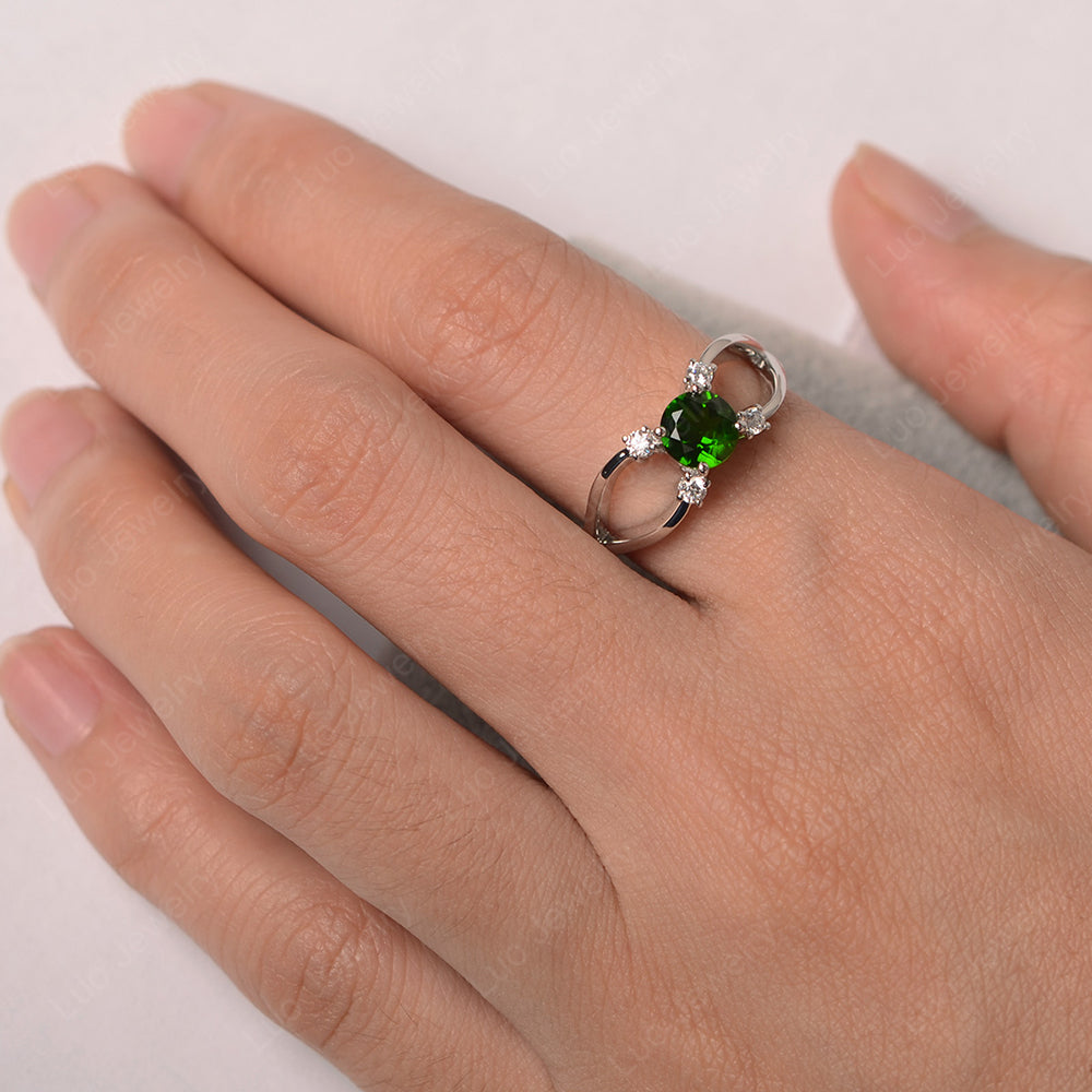 Round Cut Diopside Ring Split Shank Silver - LUO Jewelry
