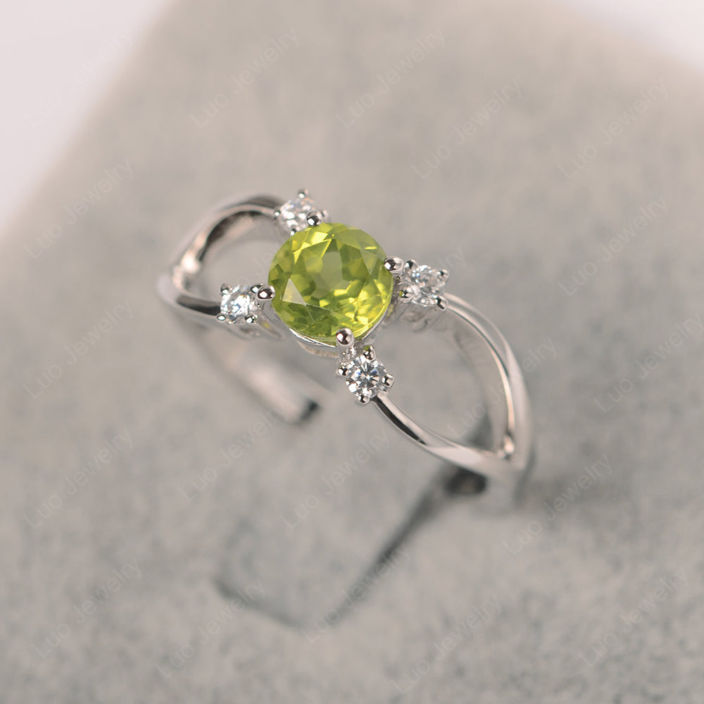 Round Cut Peridot Ring Split Shank Silver - LUO Jewelry