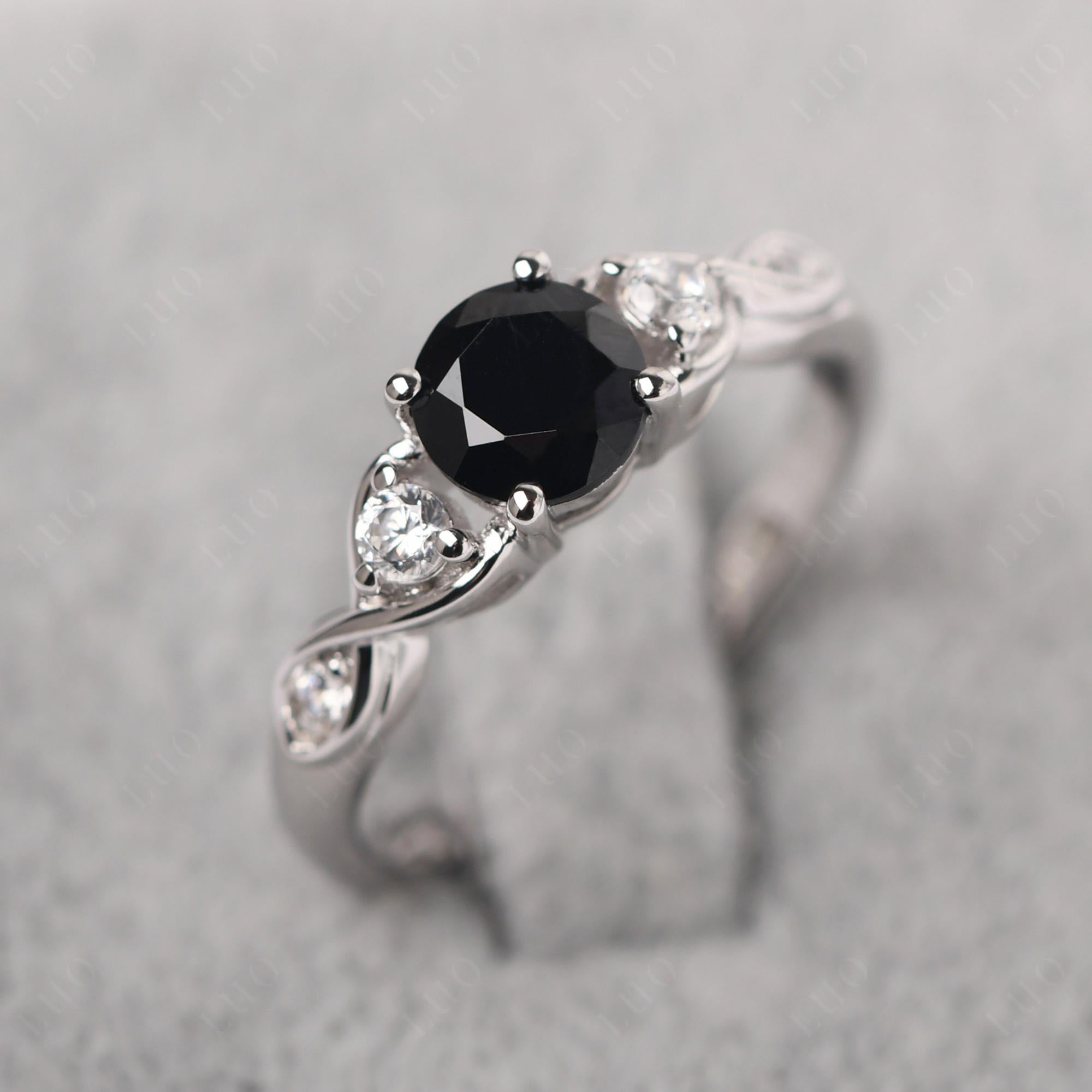 Round Black Stone Ring Wedding Ring - LUO Jewelry