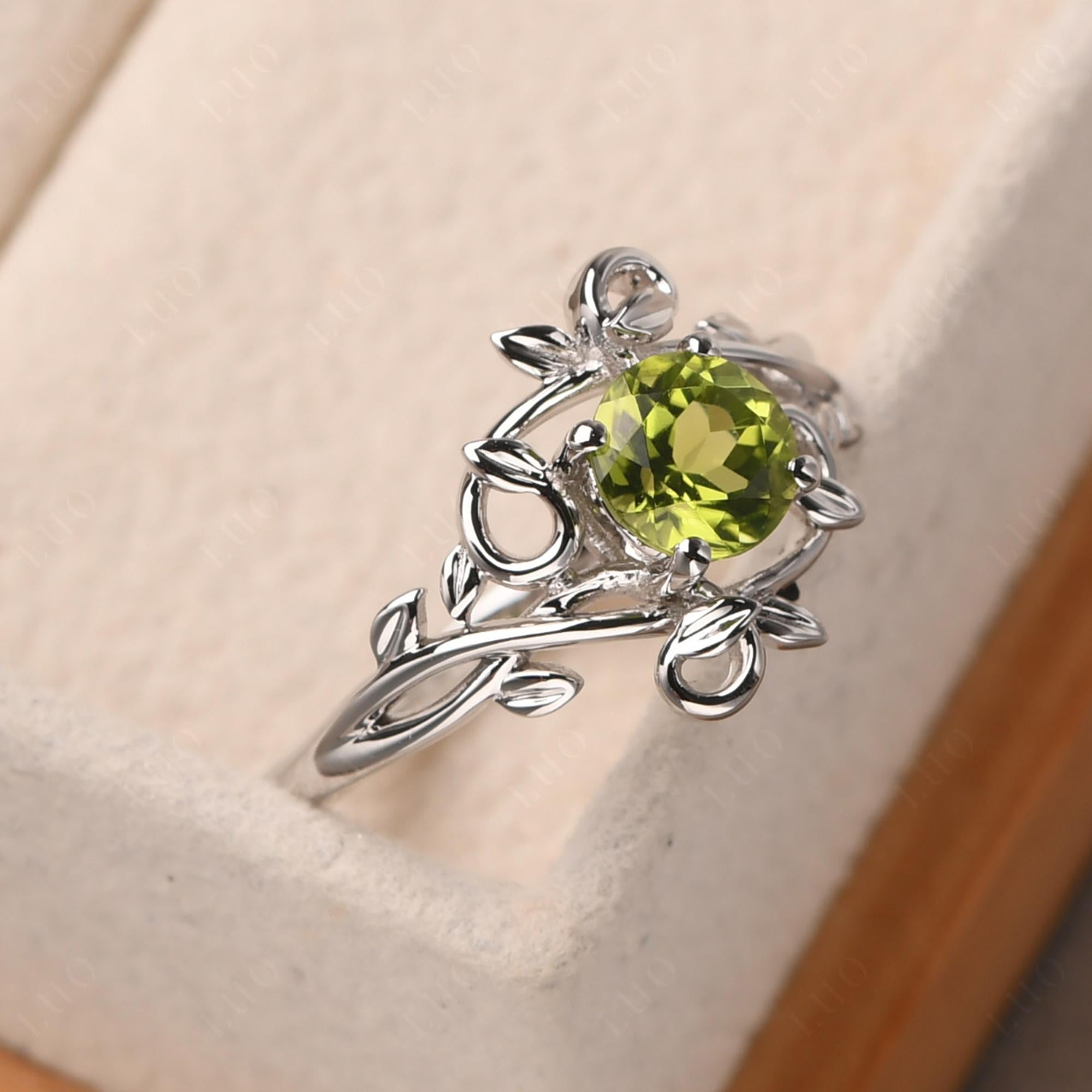 Round Cut Peridot Leaf Ring - LUO Jewelry