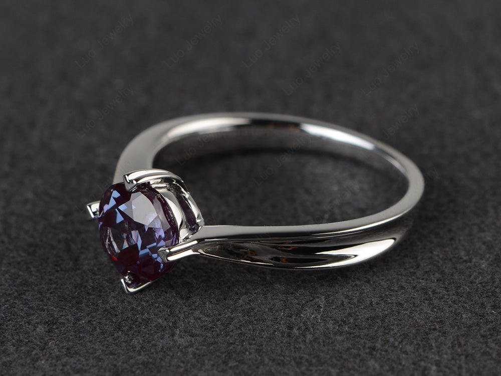 Heart Prong Alexandrite Solitaire Wedding Ring - LUO Jewelry