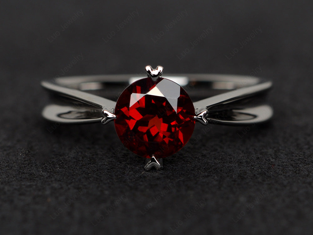 Heart Prong Garnet Solitaire Wedding Ring - LUO Jewelry