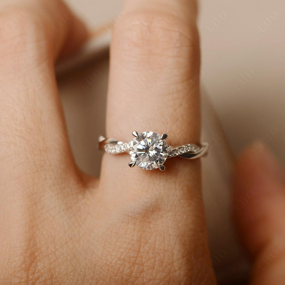 Cubic Zirconia Twisted Engagement Ring | LUO