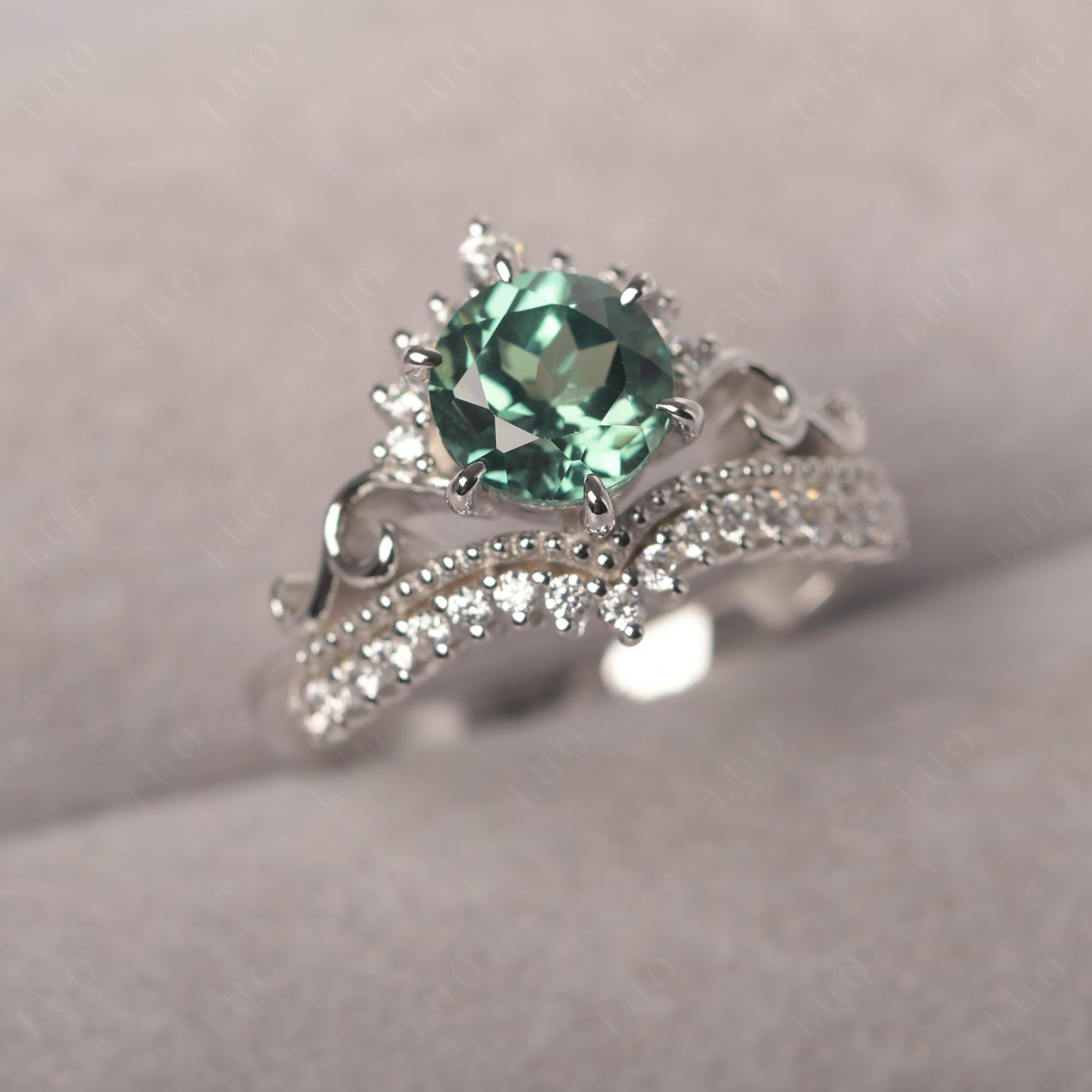 Vintage Lab Green Sapphire Cocktail Ring - LUO Jewelry