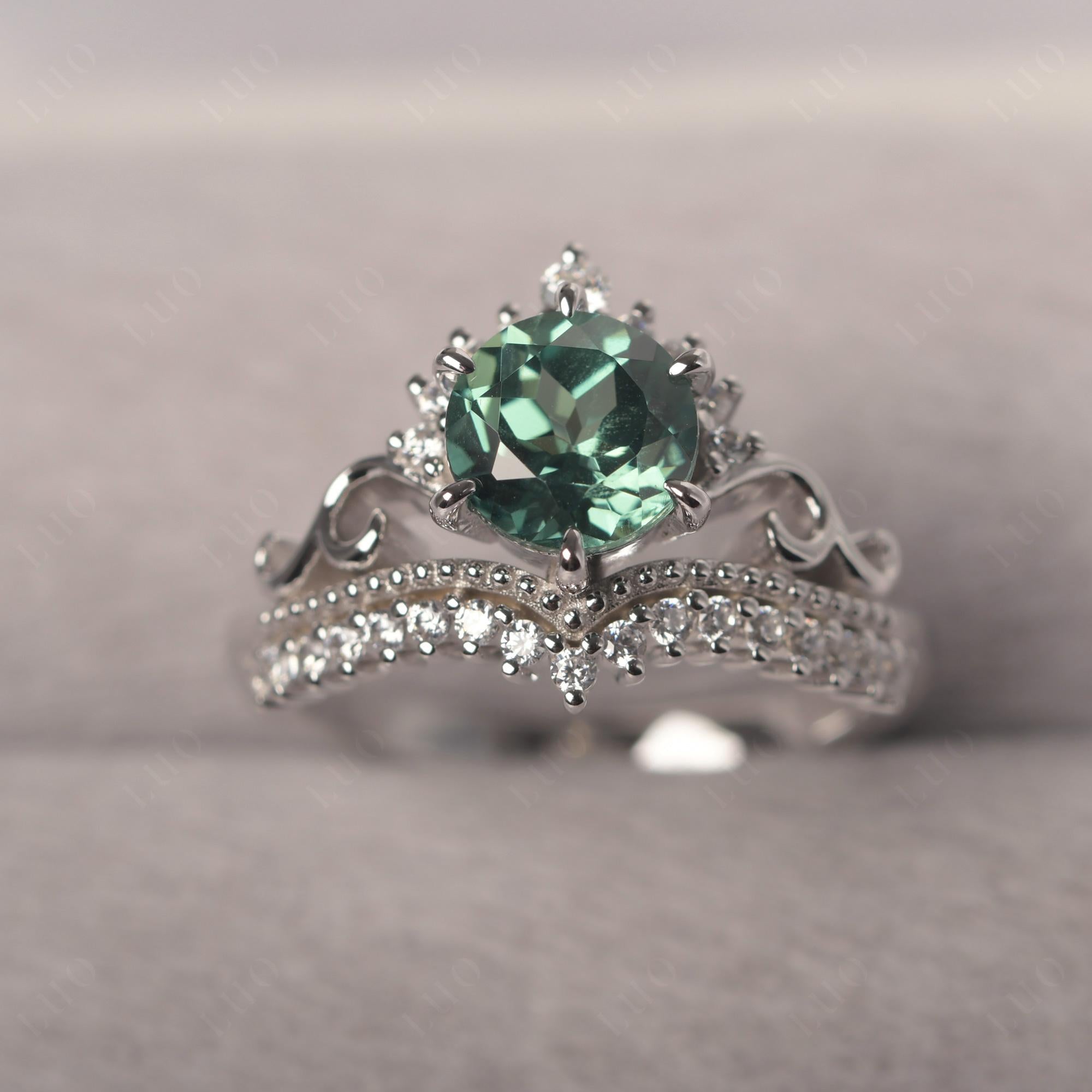 Vintage Lab Green Sapphire Cocktail Ring - LUO Jewelry
