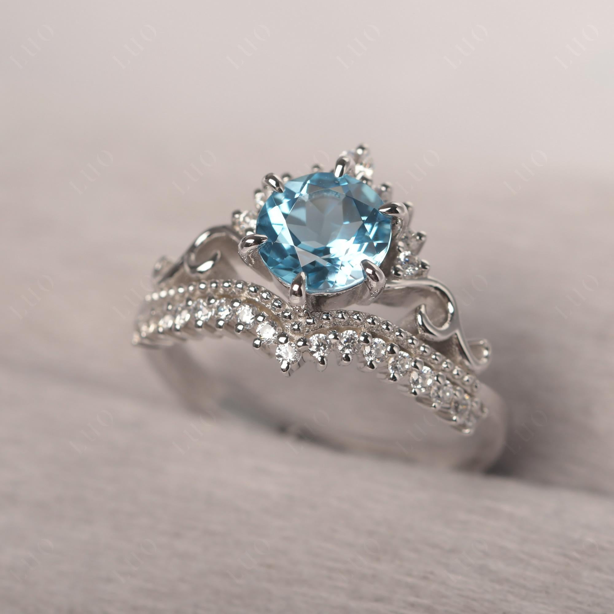 Vintage Swiss Blue Topaz Cocktail Ring - LUO Jewelry