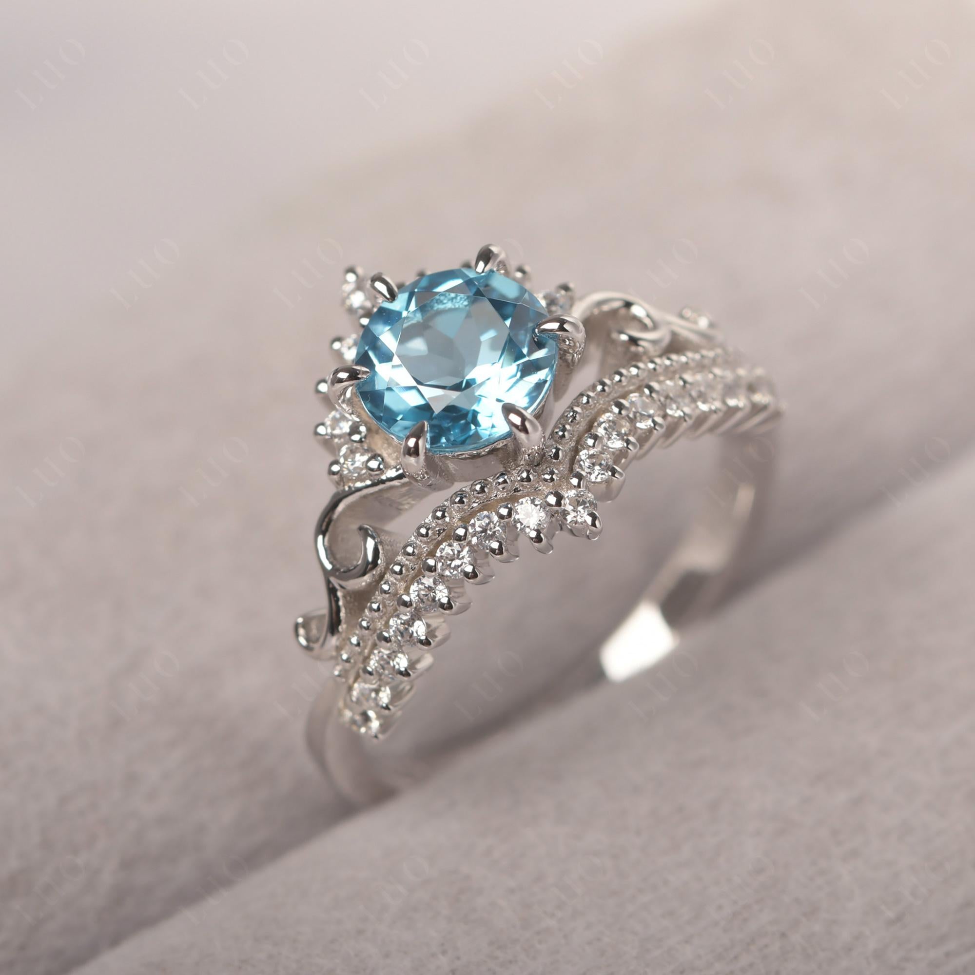 Vintage Swiss Blue Topaz Cocktail Ring - LUO Jewelry