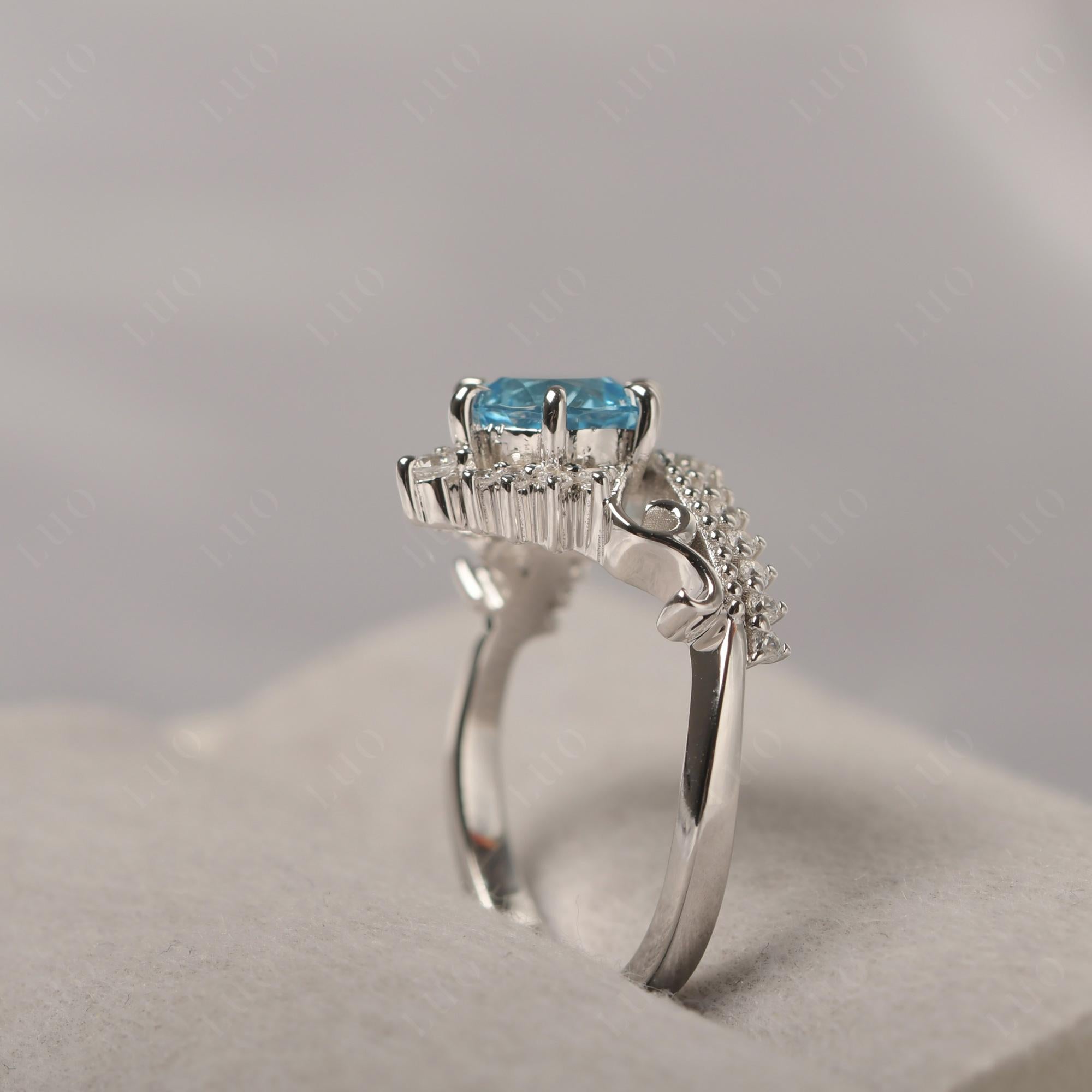 Vintage Swiss Blue Topaz Cocktail Ring - LUO Jewelry