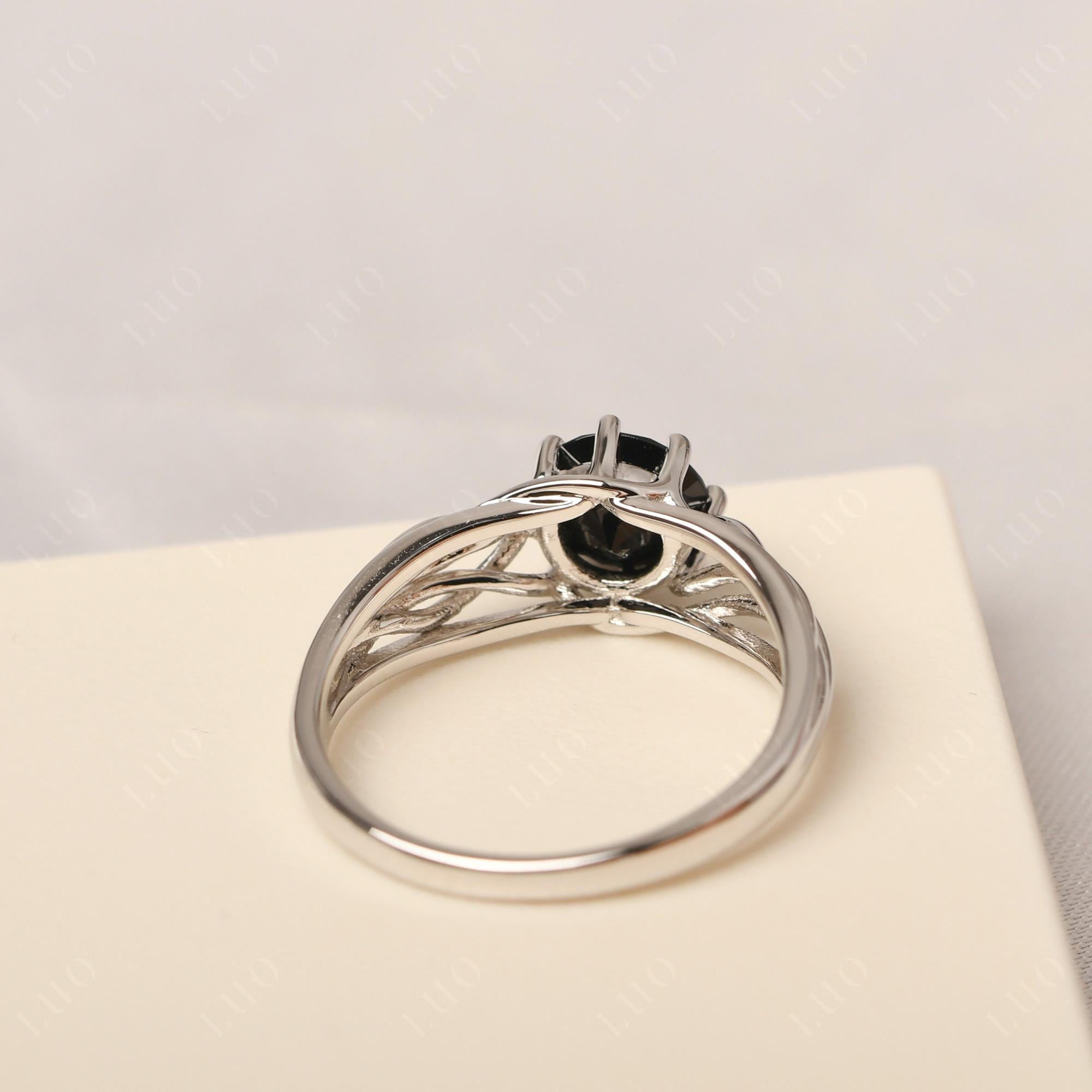 Intertwined Black Spinel Wedding Ring - LUO Jewelry