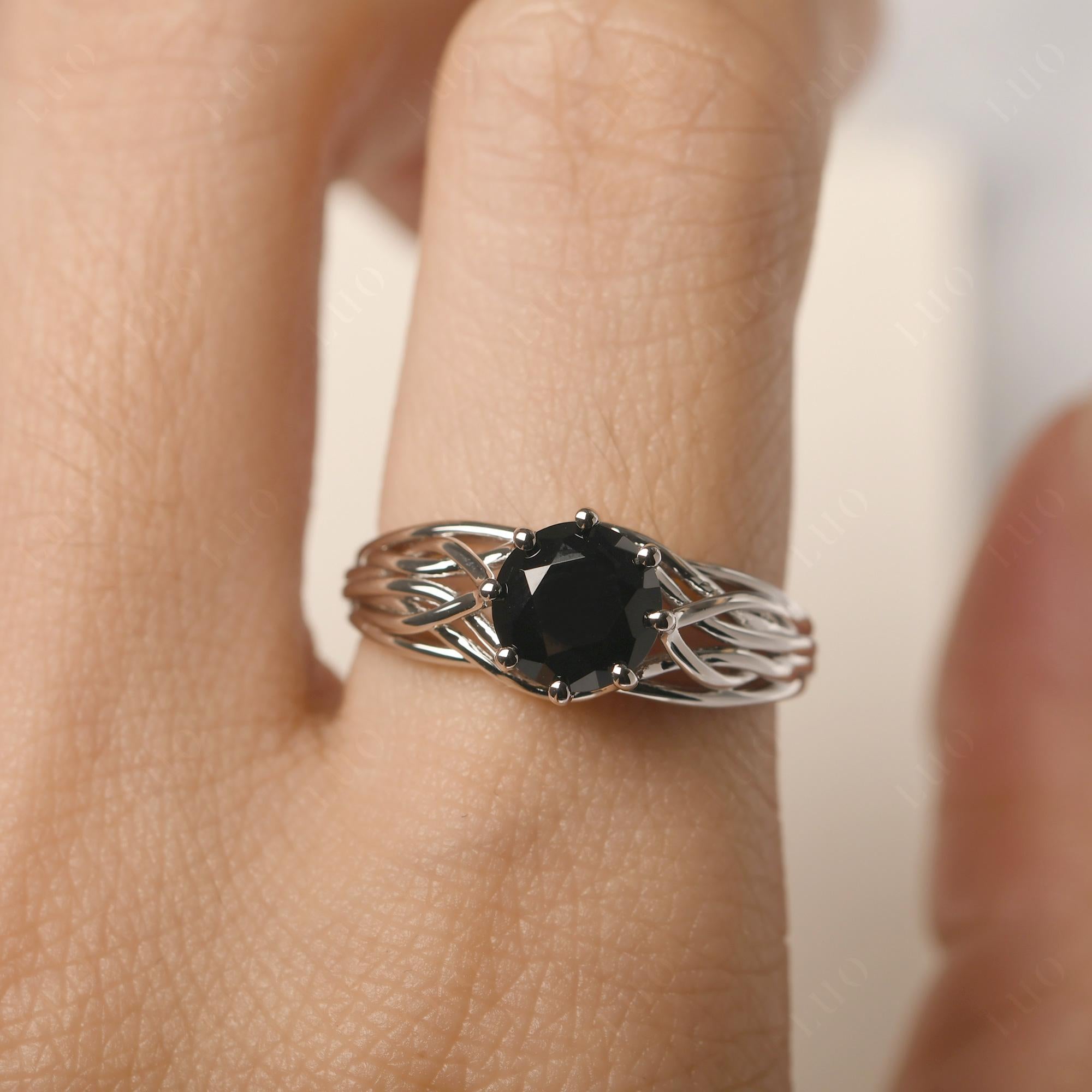 Intertwined Black Spinel Wedding Ring - LUO Jewelry