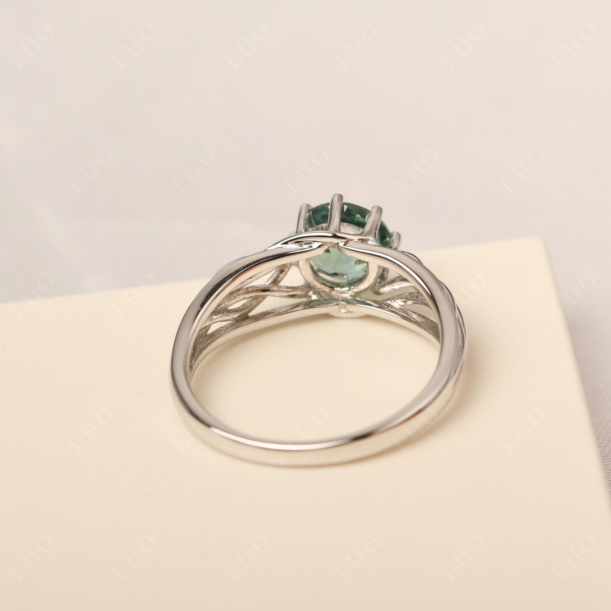 Intertwined Green Sapphire Wedding Ring - LUO Jewelry