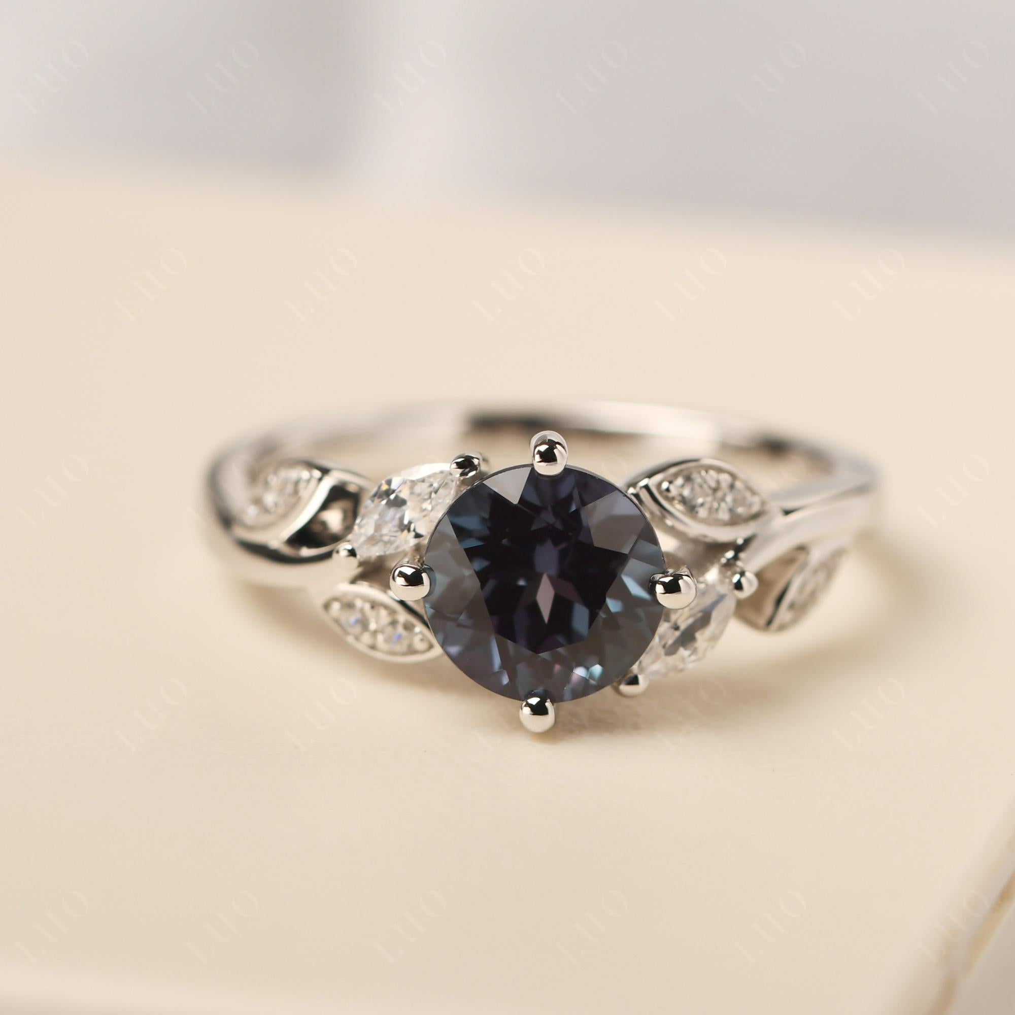 Vine Leaf Alexandrite Engagement Ring - LUO Jewelry