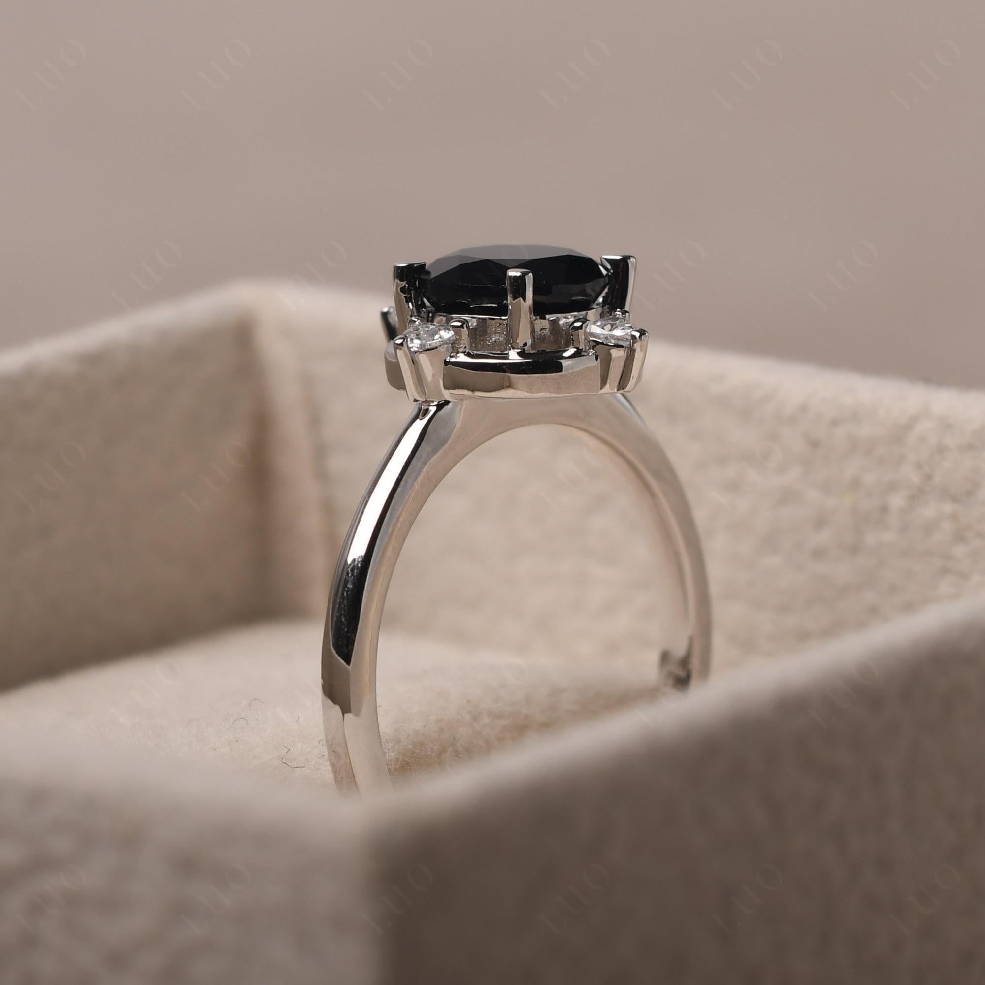 Black Stone North Star Engagement Ring - LUO Jewelry