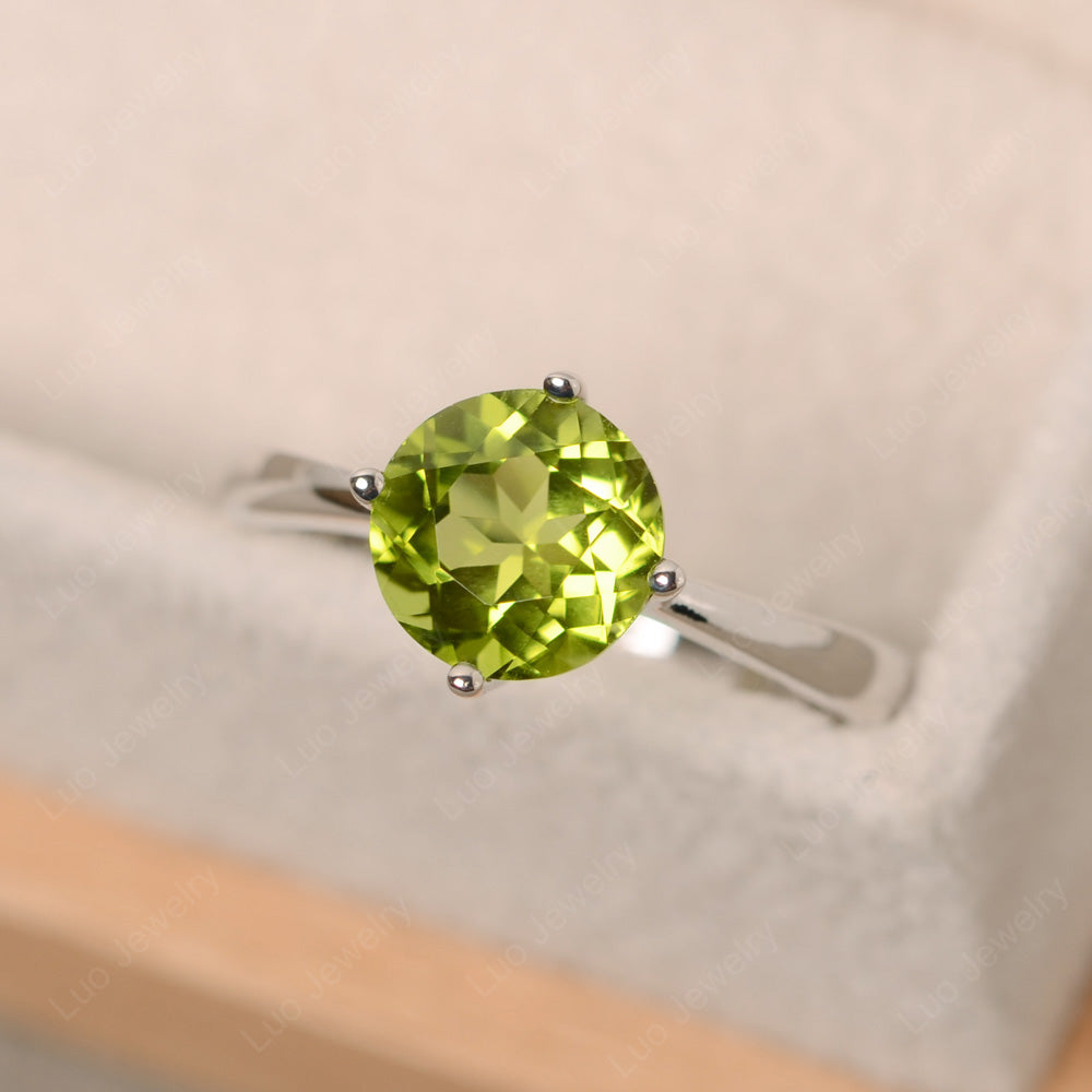 Round Cut Kite Set Peridot Solitaire Ring - LUO Jewelry