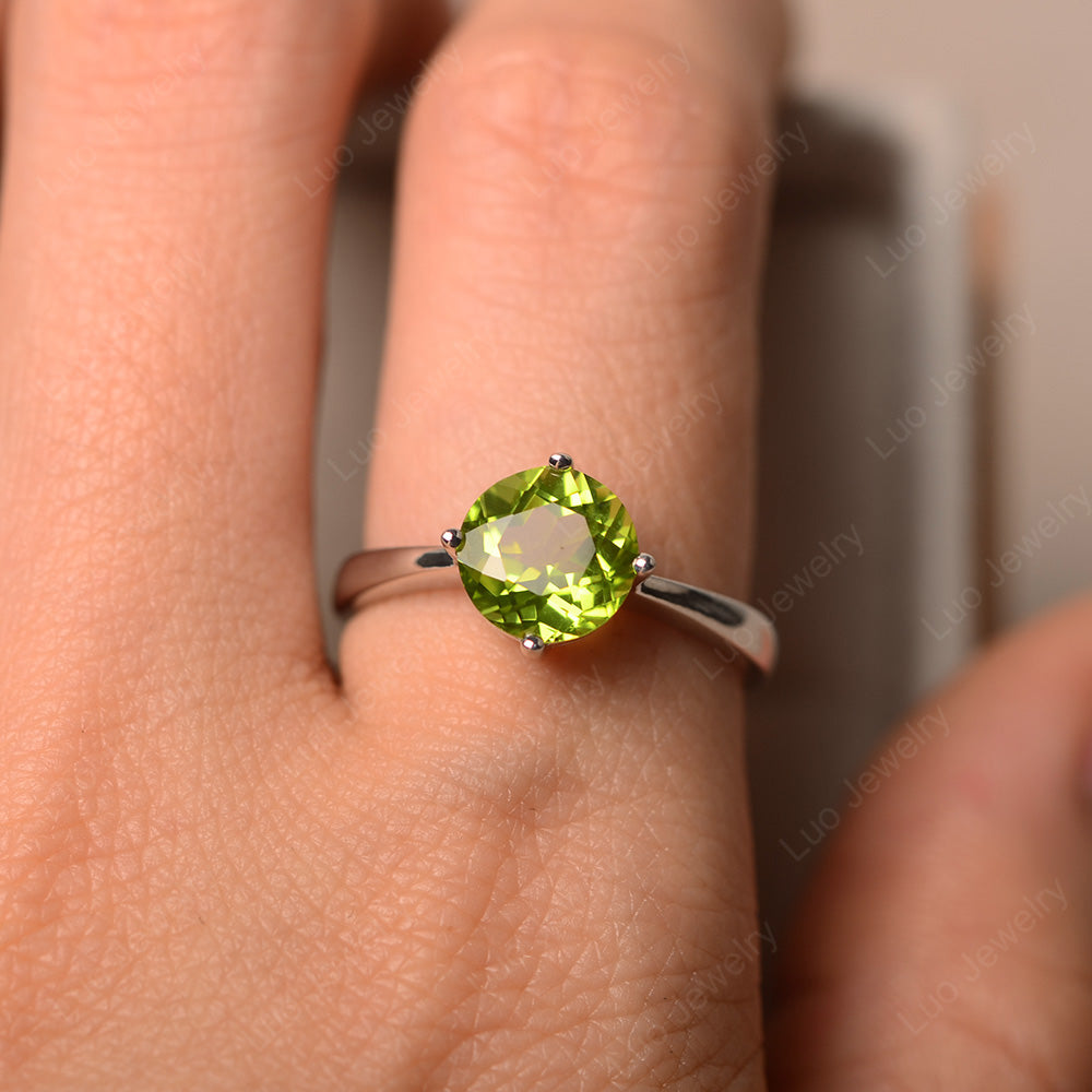 Round Cut Kite Set Peridot Solitaire Ring - LUO Jewelry