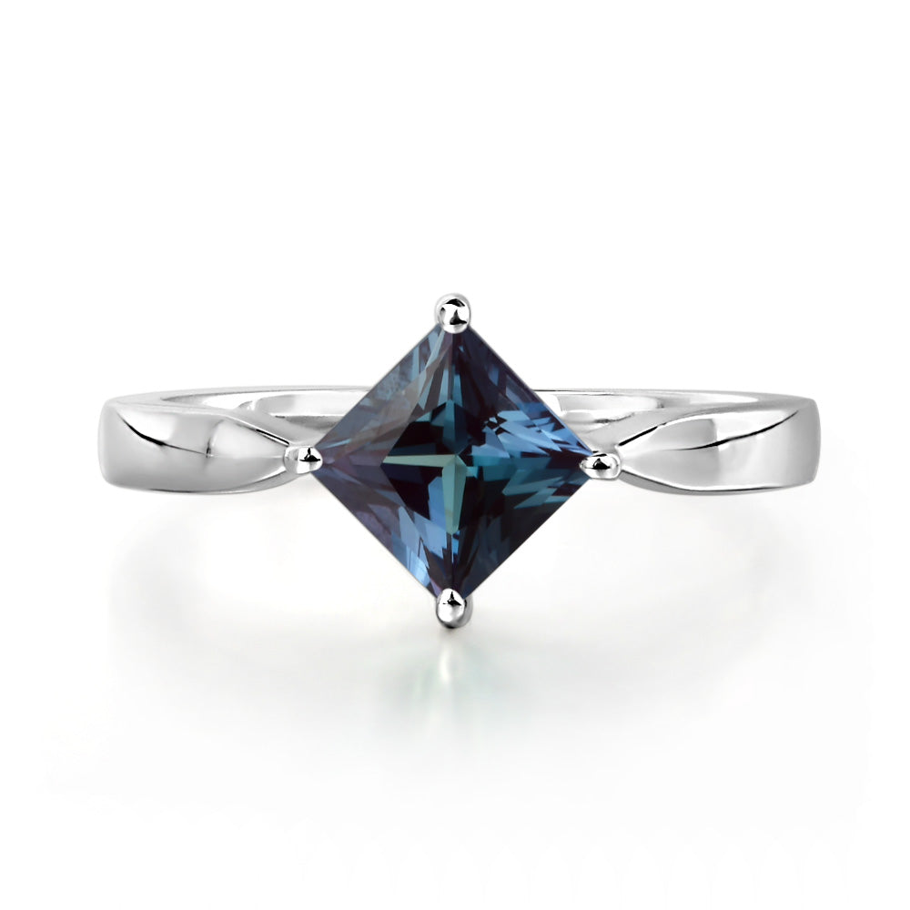 Princess Cut Kite Set Alexandrite Solitaire Ring - LUO Jewelry