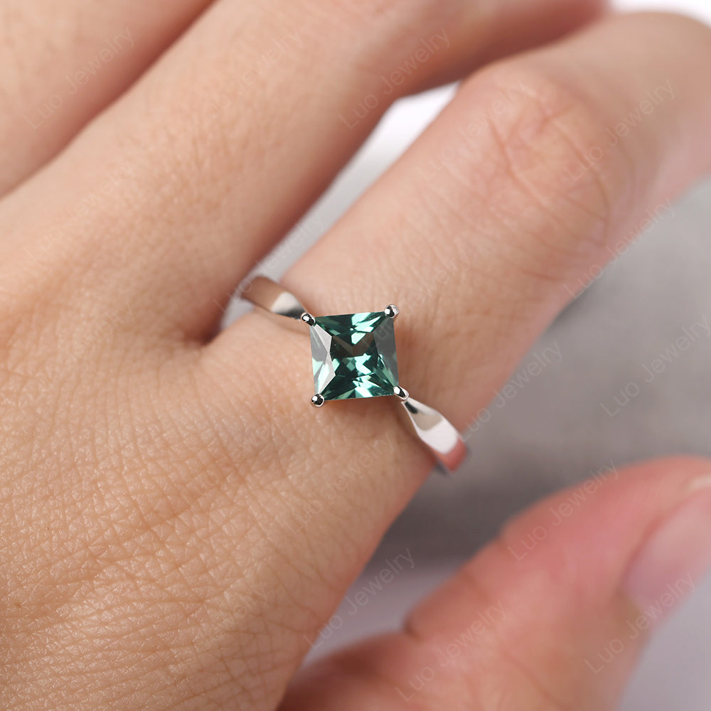 Princess Cut Kite Set Green Sapphire Solitaire Ring - LUO Jewelry