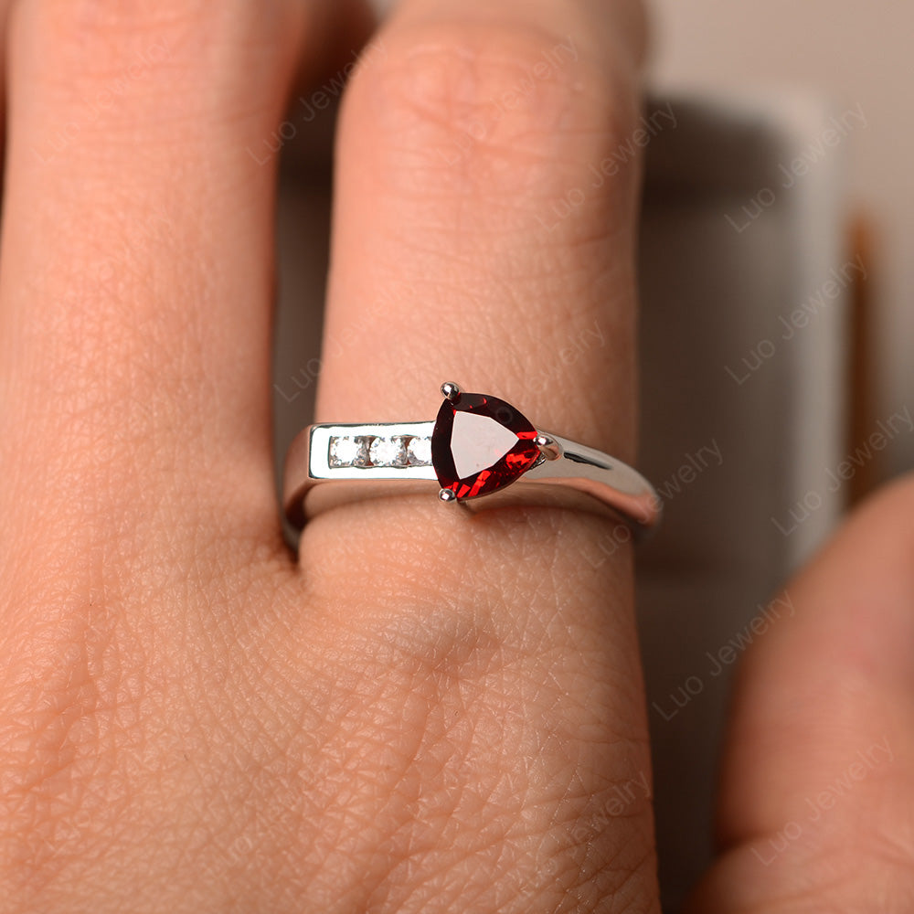 Dainty Arrow Garnet Promise Ring For Girls - LUO Jewelry