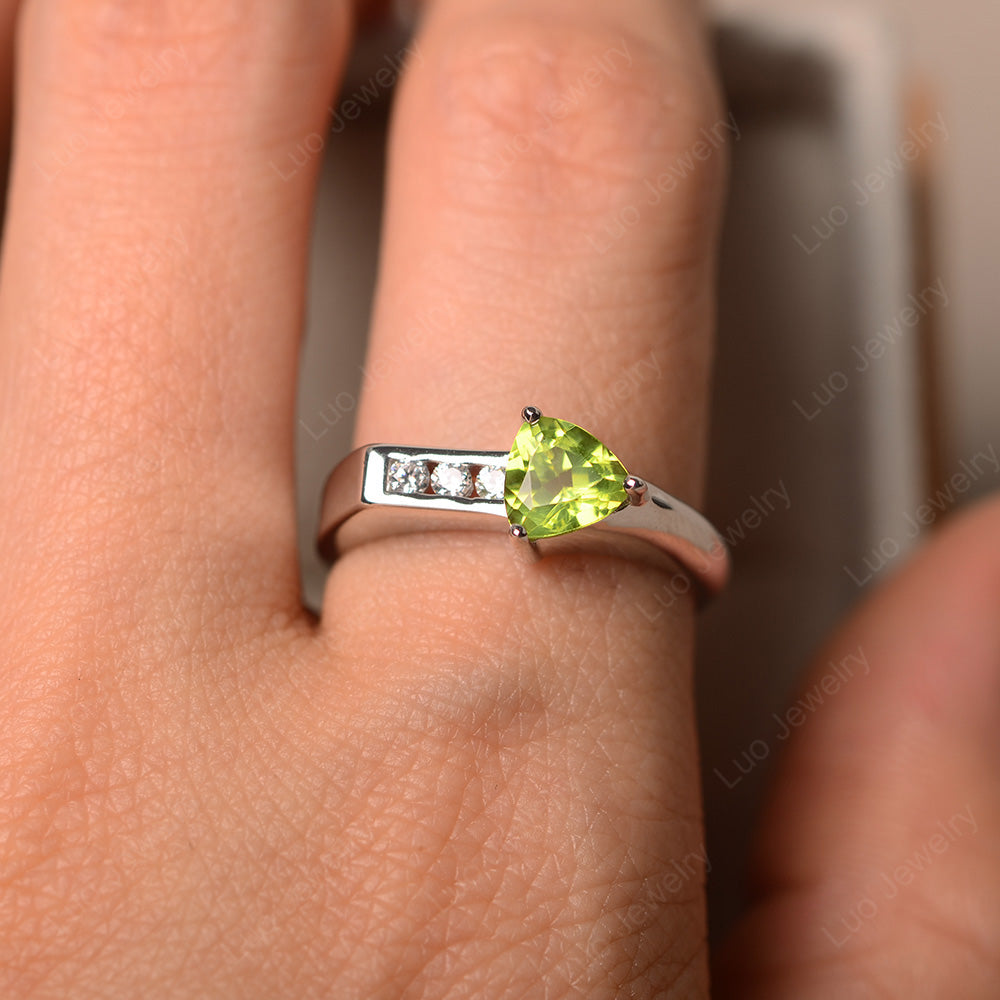 Dainty Arrow Peridot Promise Ring For Girls - LUO Jewelry